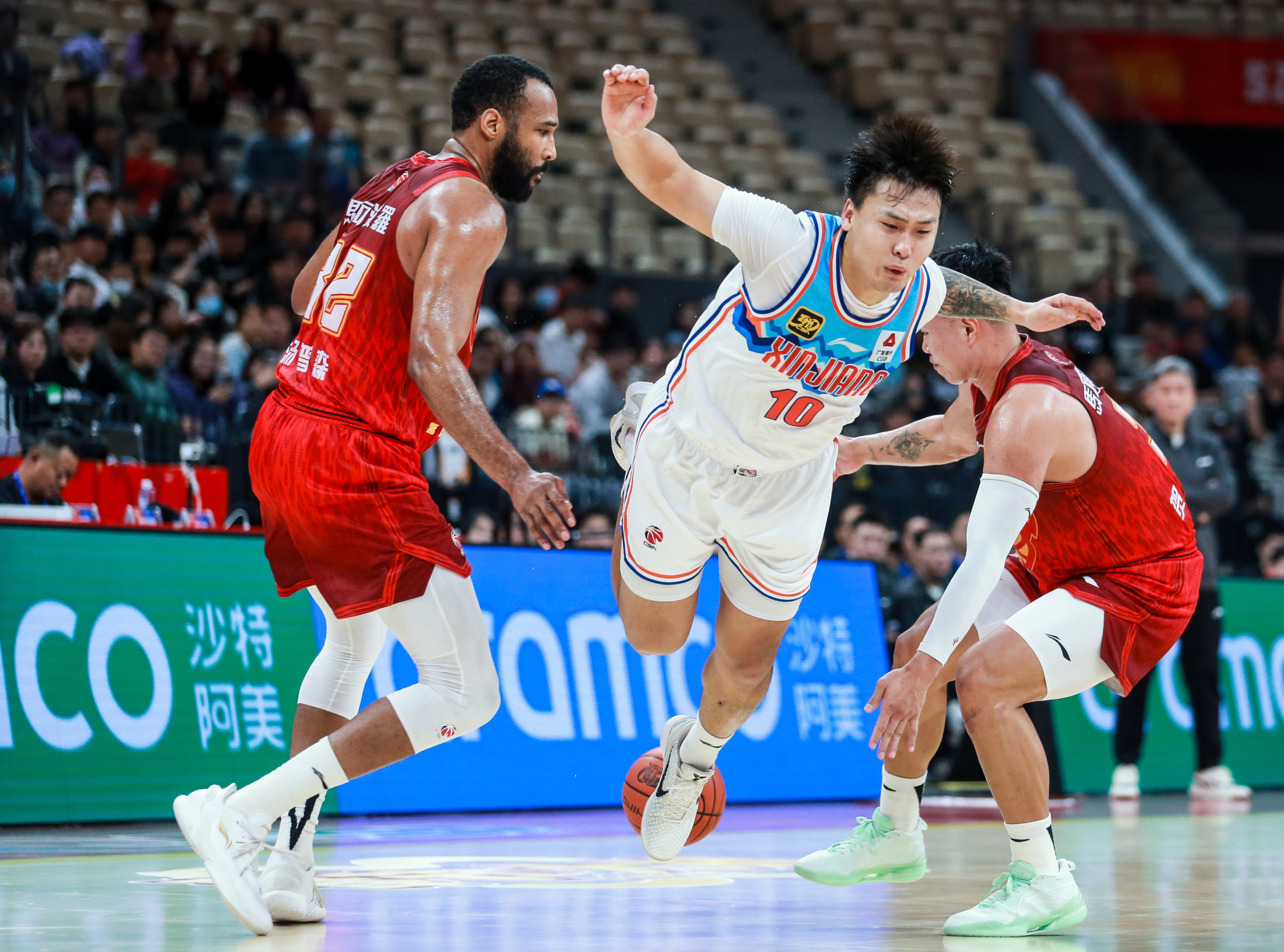 包含CBA季后赛冲刺阶段走向成谜；萨克拉门托国王迎来里程碑；目标明确；临场指挥获称赞的词条爱游戏中国平台