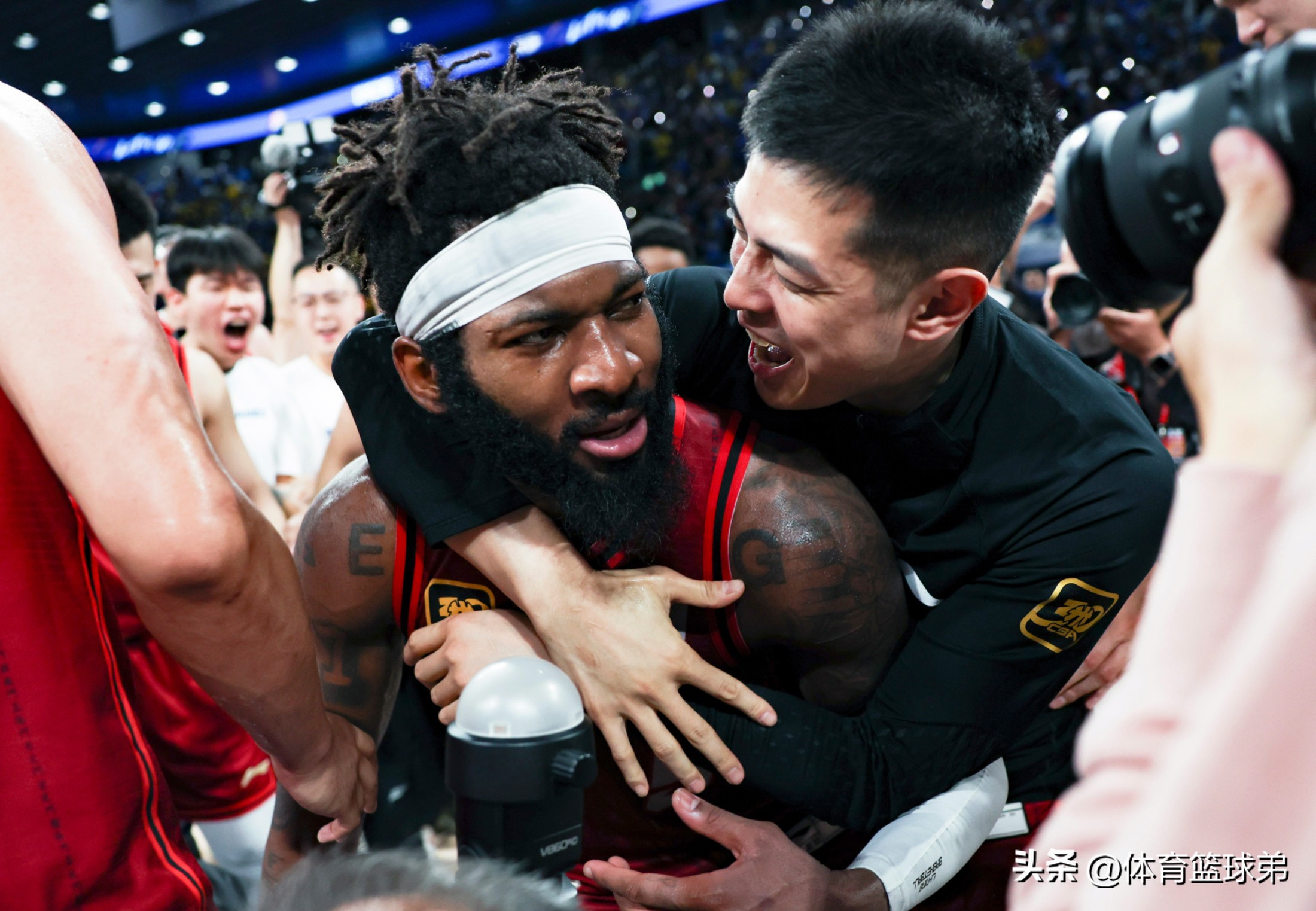 里程碑夜！广州队队长鼓劲，NBA常规赛今晚刷纪录，态度坚定，团队化学反应显著的简单介绍爱游戏官方入口